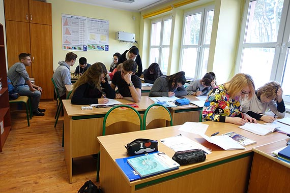 Tysiczotowe stypendia w Zespole Szk Spoecznych w Dziwnowie