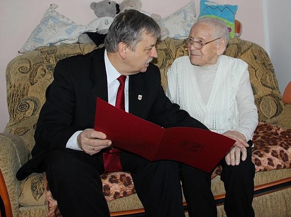 Życzenia dla Jubilatki Pani Heleny Kostrzewa z Wisełki