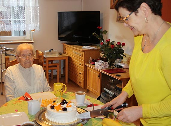Życzenia dla Jubilatki Pani Heleny Kostrzewa z Wisełki