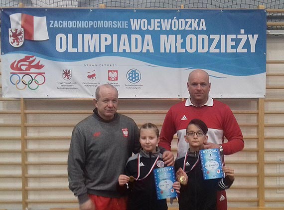 Alan Klamborowski i Nikola Hanc Mistrzami Wojewódzkiej Olimpiady Młodzieży w Zapasach