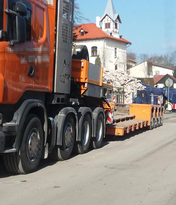 Chodnik dla samochodw - takie porzdki w Midzyzdrojach