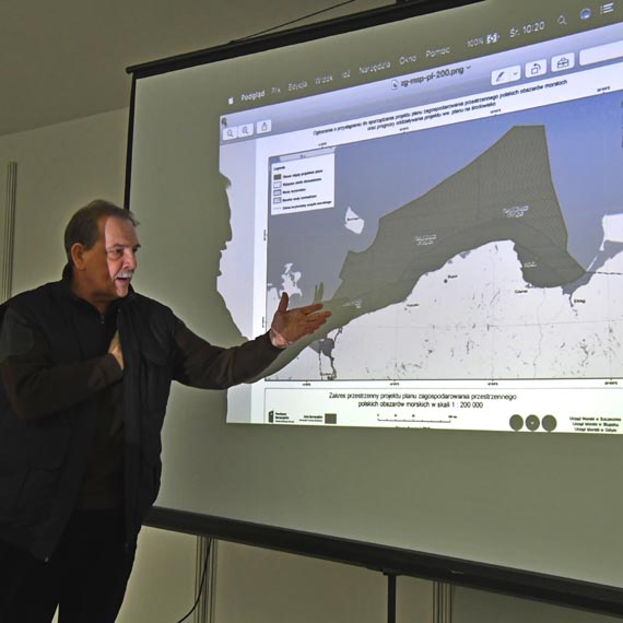 W Dziwnowie odbyło się pierwsze spotkanie konsultacyjne w sprawie planów morskich i portowych