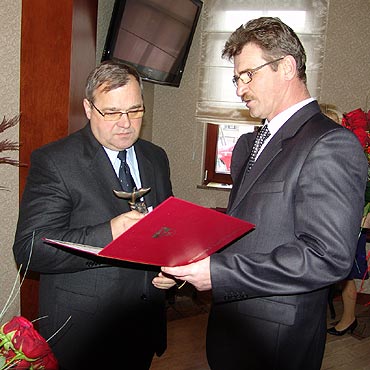 Dziwnów: Wyróżniono zasłużonych i wręczono medale za długoletnie pożycie małżeńskie