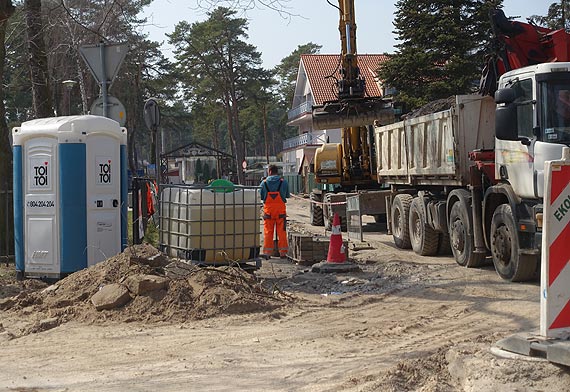 Trwa przebudowa ul. Kamieskiej w Dziwnwku