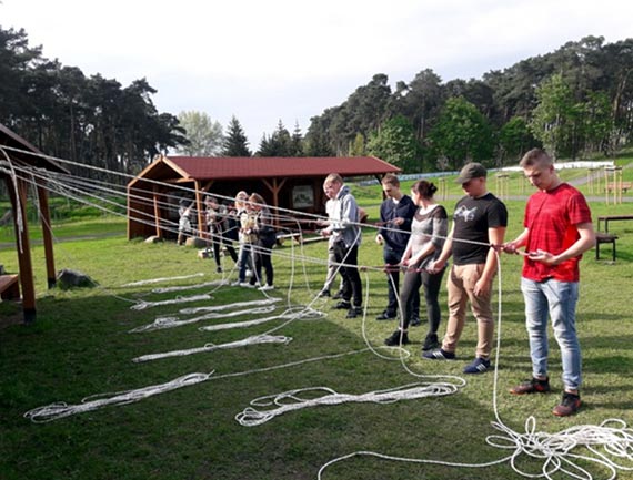 Uczniowie Technikum Le�nego wzi�li udzia� w kursie arborystycznym