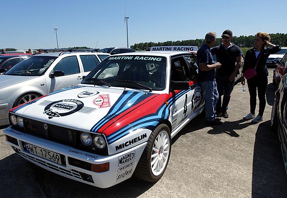 Lancie Delta Integrale oraz inne kultowe auta można było zobaczyć na RACE FESTIVAL na lotnisku w Śniatowie