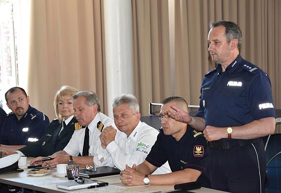 Okres wakacji to nie tylko beztroskie lato – odprawa sub odpowiedzialnych za bezpieczestwo w sezonie letnim