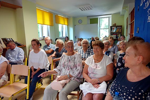 Na Uniwersytecie Trzeciego Wieku w Dziwnowie o powojennej historii Ziemi Kamieskiej
