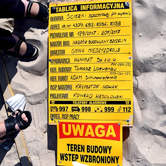 Midzyzdroje: cieka spacerowa po wydmie