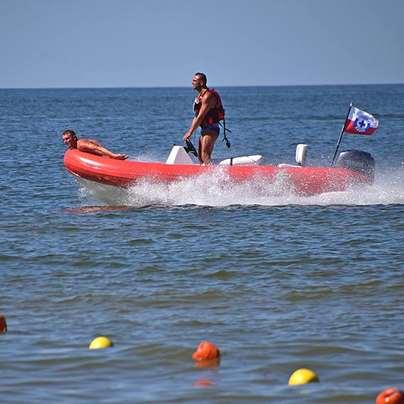 Dramat małżeństwa na międzyzdrojskiej plaży - podwójna walka o życie