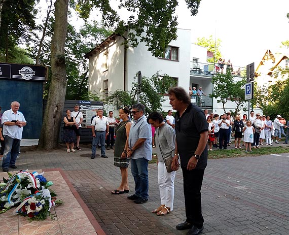 Koncert muzyki greckiej na Skwerze Przyjaźni w Dziwnowie