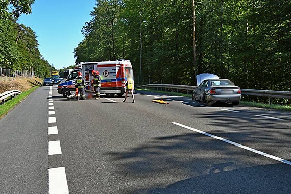Przez kierowc BMW mogli zgin. Powane zdarzenie drogowe przed Midzyzdrojami. S poszkodowani