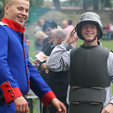 Armia wzywa! „Grupy rekonstrukcji historycznej - pasja inna ni wszystkie”