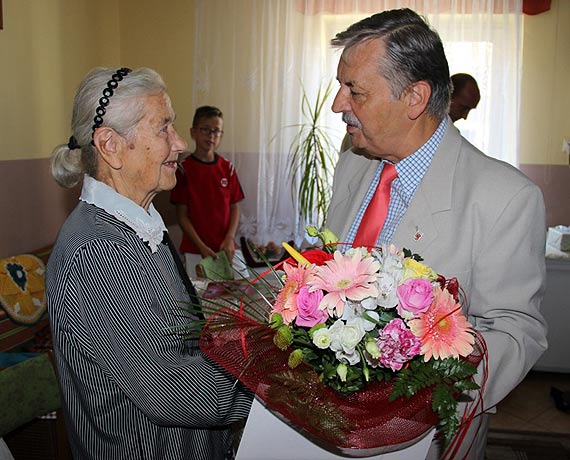 Dostojny jubileusz 90. urodzin pani Tekli Bednarczyk z Dramina