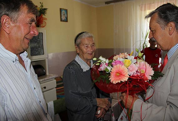 Dostojny jubileusz 90. urodzin pani Tekli Bednarczyk z Dramina