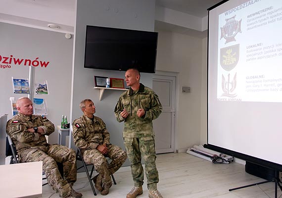 Krtkofalowcy informowali cay wiat o IX Festynie Komandosa w Dziwnowie