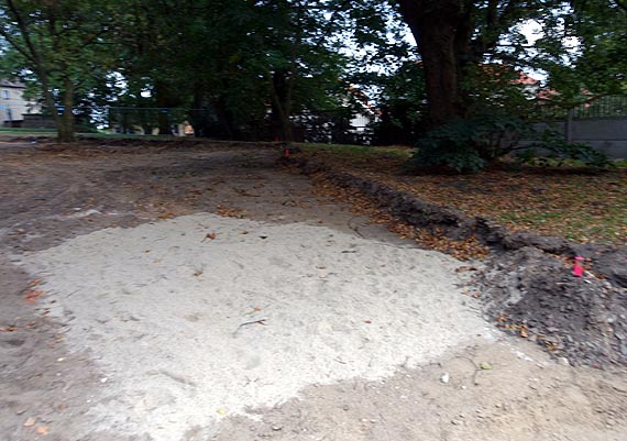 Czy przy pracach ziemnych w Parku Miejskim im. Jana Pawa II bywa archeolog