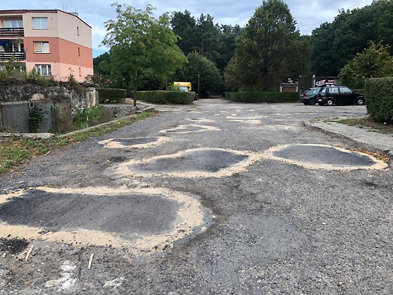 wierzno: Z funduszu remontowego wsplnoty wyremontowali drog