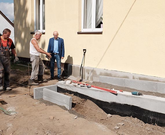 Monta podjazdu przy wietlicy w Wysokiej Kamieskiej