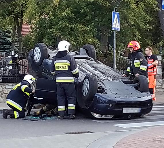 Renówka dachowała w Dziwnowie