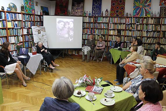 „Aby nie zapomnie - rozmowy z wilesk czniczk AK w midzyzdrojskiej bibliotece”