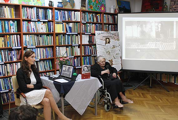 „Aby nie zapomnie - rozmowy z wilesk czniczk AK w midzyzdrojskiej bibliotece”