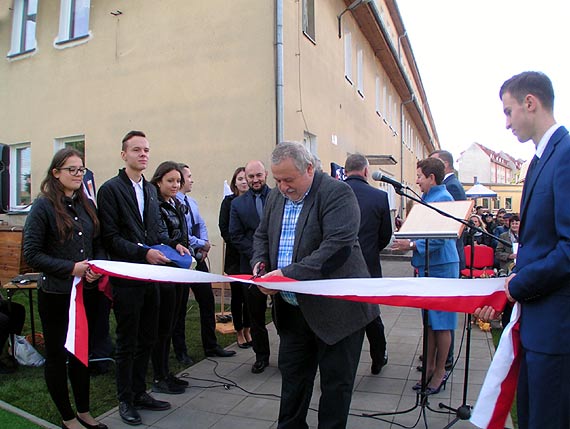 Po 55 latach istnienia Zespół Szkół Ponadgimnazjalnych w Wolinie ma własne boisko sportowe