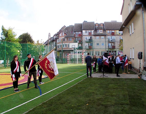 Po 55 latach istnienia Zespół Szkół Ponadgimnazjalnych w Wolinie ma własne boisko sportowe