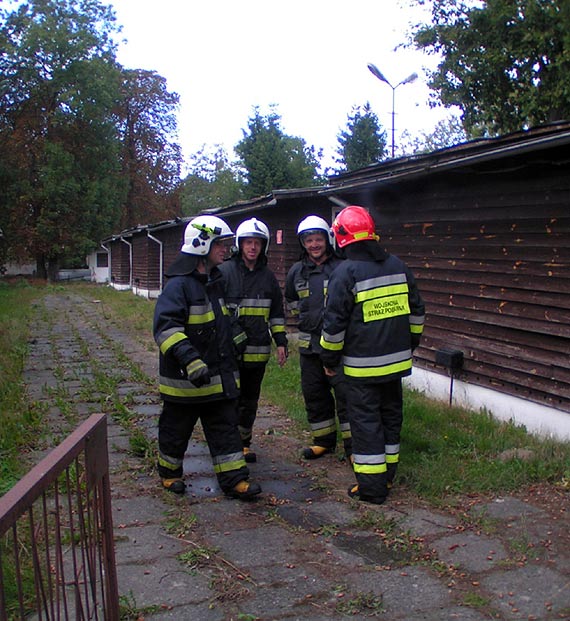 Cztery zastępy straży pożarnej likwidowały zarzewie pożaru domku kempingowego w Dziwnowie