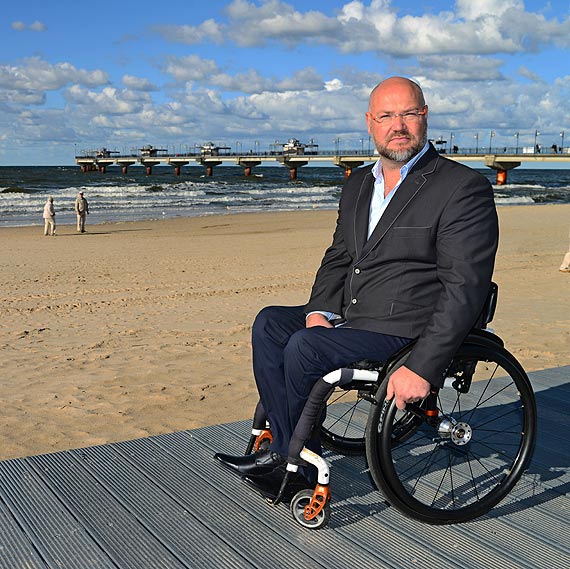 Fatalne wykonanie kadki na wydmach w Midzyzdrojach