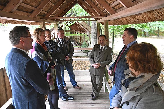 Podpisanie porozumienia pomi�dzy Woli�skim Parkiem Narodowym, a Parkiem Narodowym Puszty W�gierskiej. Zobacz teledysk!