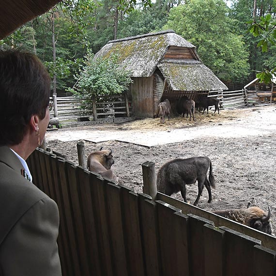 Podpisanie porozumienia pomi�dzy Woli�skim Parkiem Narodowym, a Parkiem Narodowym Puszty W�gierskiej. Zobacz teledysk!