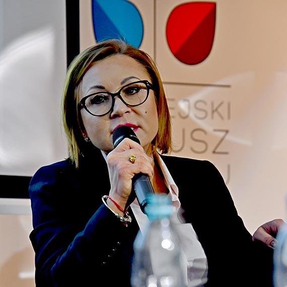Jak rozwiza problem smogu na polskiej wsi dyskutuj uczestnicy III Midzynarodowej Konferencji Energetyka, rodowisko, Rolnictwo. Zobacz film!