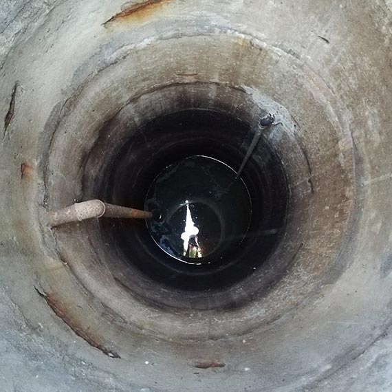 Mieszka�cy Kukania od 13 lat walcz� o dost�p do...wody w kranach