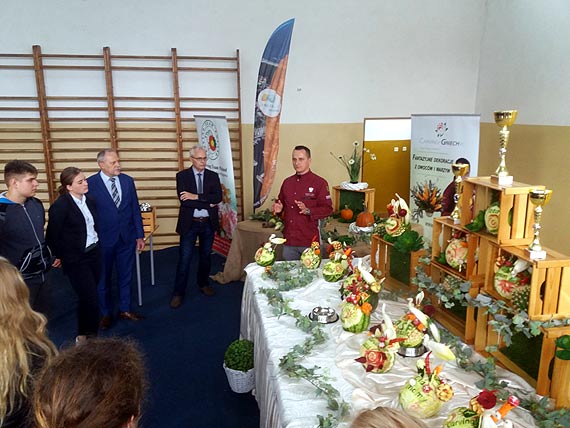 U Staszica konkurs carvingowy