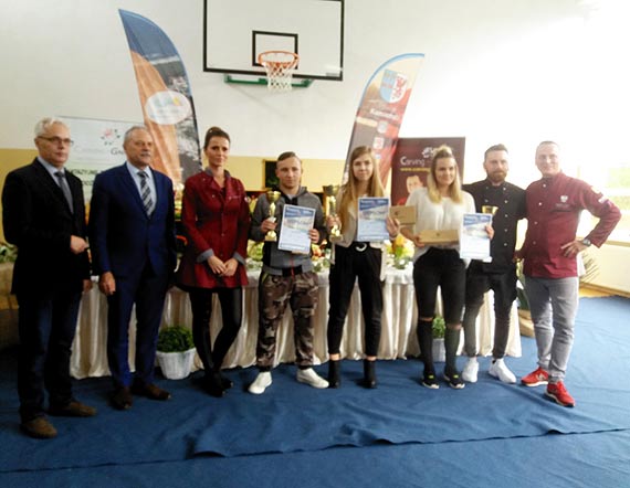 U Staszica konkurs carvingowy