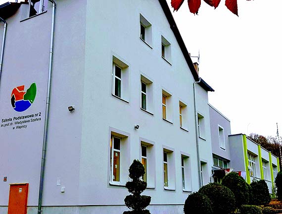 Termomodernizacja SP2 w Wapnicy zako�czona!