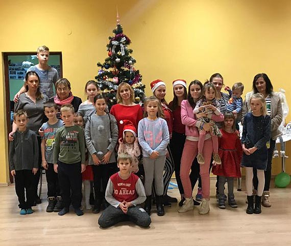 	 �wi�teczne zaj�cia w �wietlicy wiejskiej w Stuchowie