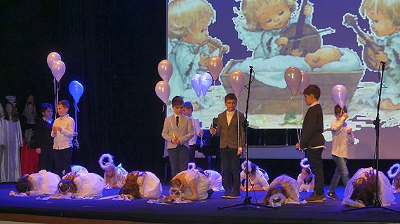  Przedstawienie Bo�onarodzeniowe  SP nr 1