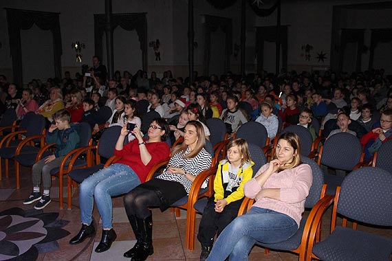  Przedstawienie Bo�onarodzeniowe  SP nr 1