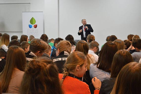 Czy na Pomorzu Zachodnim tworzy si� nowa tradycja kulturowa?