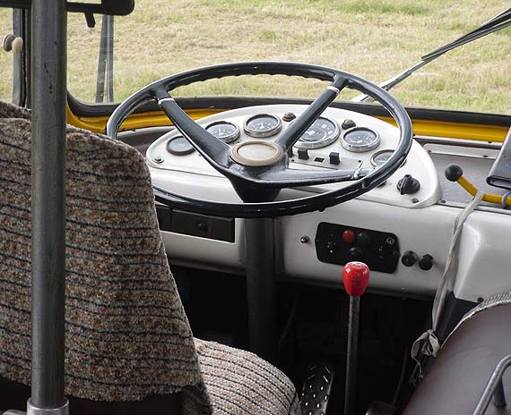 Nietrze�wy kierowca autobusu z zatrzymanym prawem jazdy