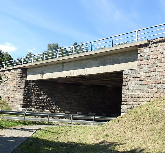 Zostaną rozebrane dwa nieużywane poniemieckie wiadukty nad A6 i DK20