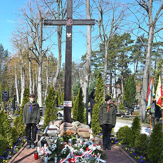 Apel pamici 79. rocznicy Zbrodni Katyskiej i 9. rocznicy katastrofy lotniczej pod Smoleskiem