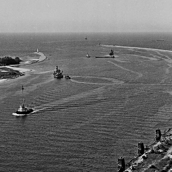 Piasek ze �winouj�cia na pla�y w Mi�dzyzdrojach