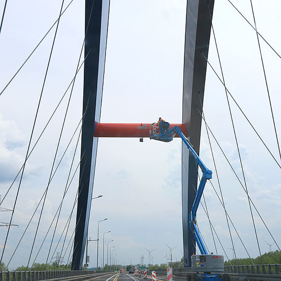 Trwa remont mostu w Wolinie. Powa�ne utrudnienia w ruchu dopiero od wrze�nia