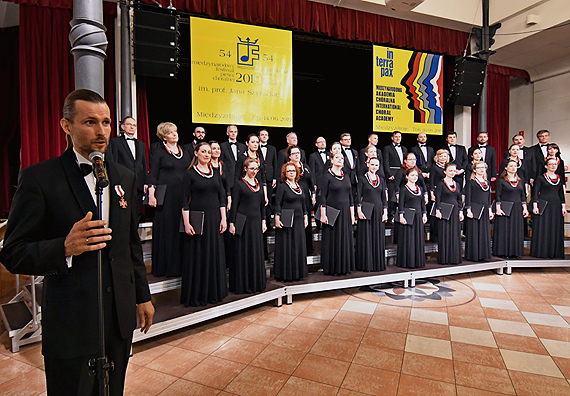 Mi�dzyzdroje rozbrzmia�y pie�niami. Zobacz film!