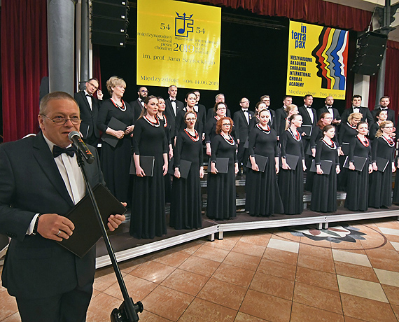 Mi�dzyzdroje rozbrzmia�y pie�niami. Zobacz film!