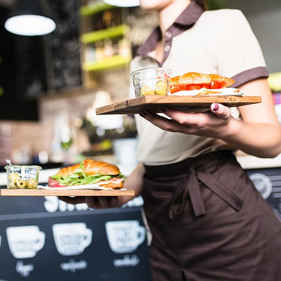 Obcokrajowcy nadal ch�tni, by u nas pracowa�