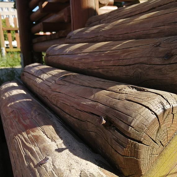 Mieszkanka Mi�dzyzdroj�w o z�ym stanie placu zabaw